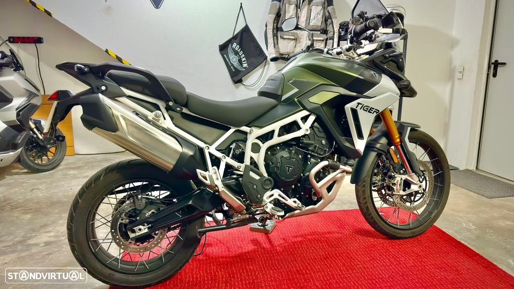 Triumph Tiger - 2