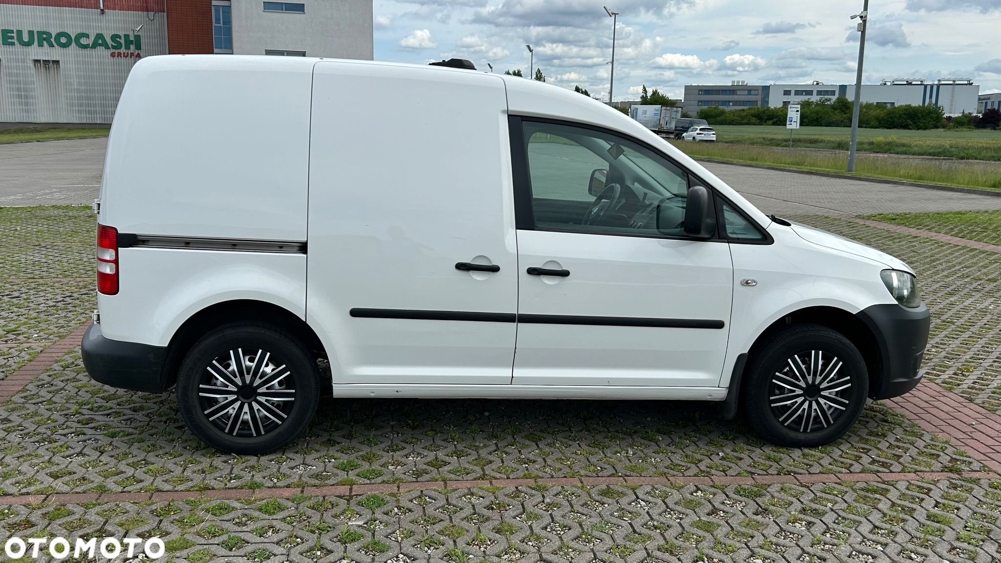 Volkswagen CADDY - 11