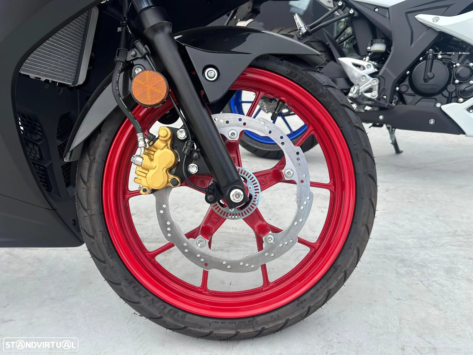 Suzuki GSX R 125 A - 11