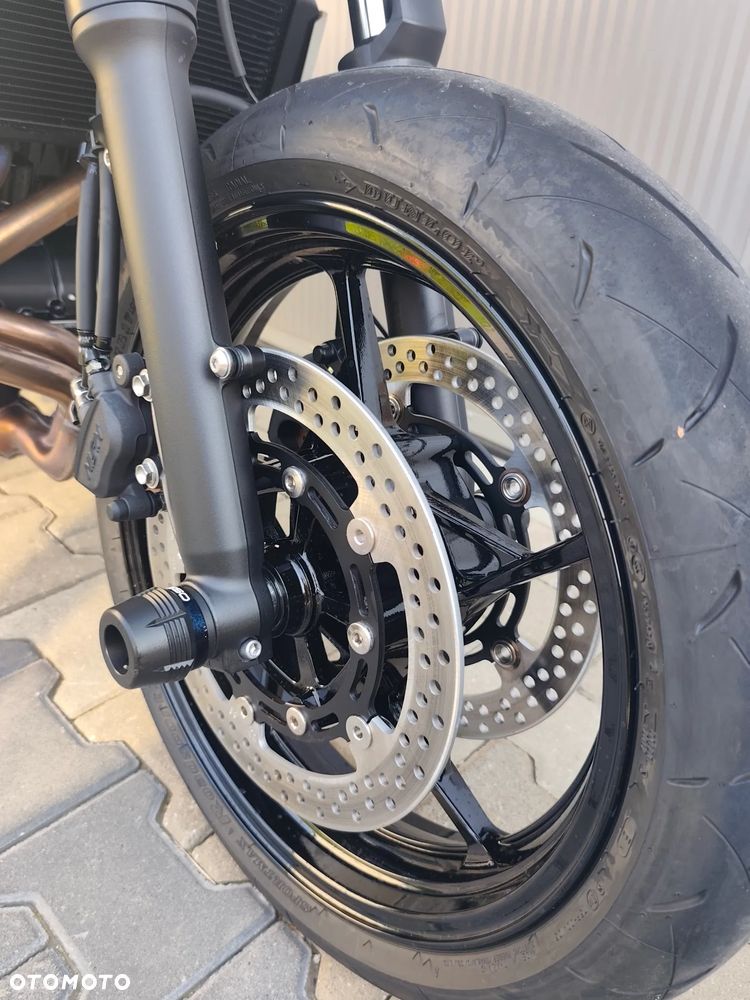 Kawasaki Z 650 - 14