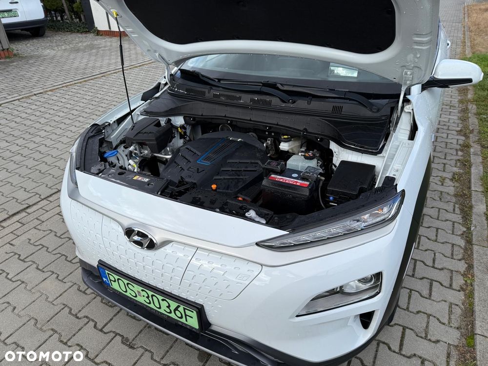 Hyundai Kona Electric 64kWh Executive - 6