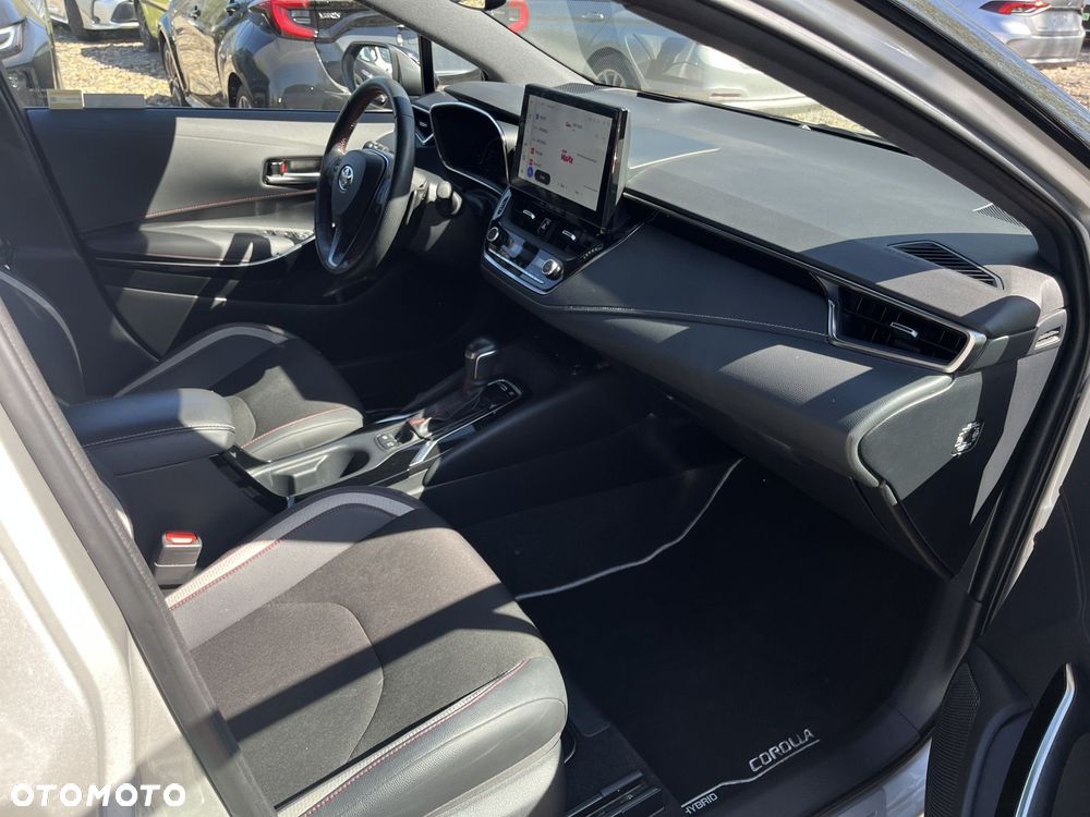 Toyota Corolla 2.0 Hybrid GR Sport - 23
