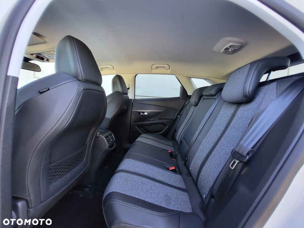 Peugeot 3008 - 19