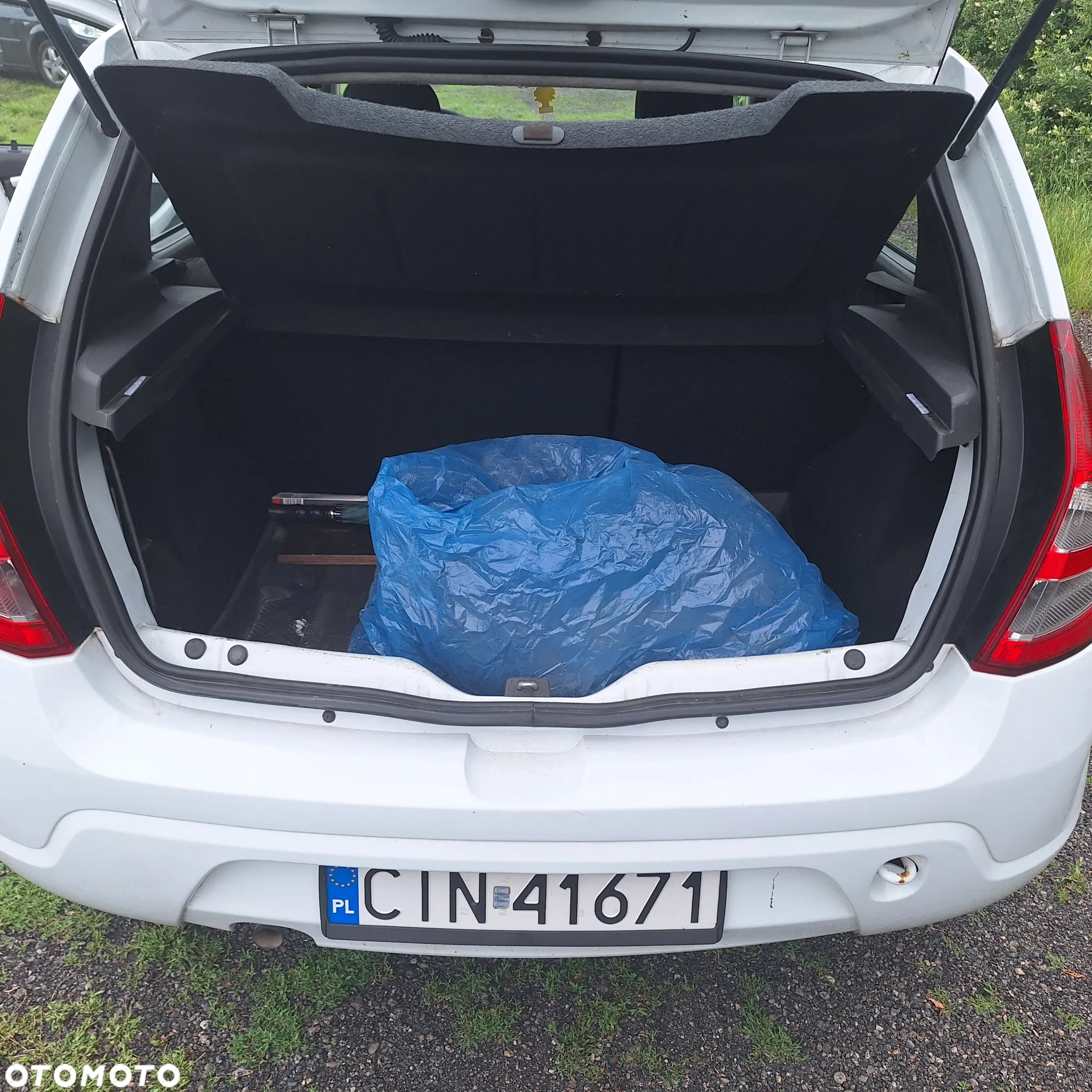 Dacia Sandero 1.4 MPI - 10
