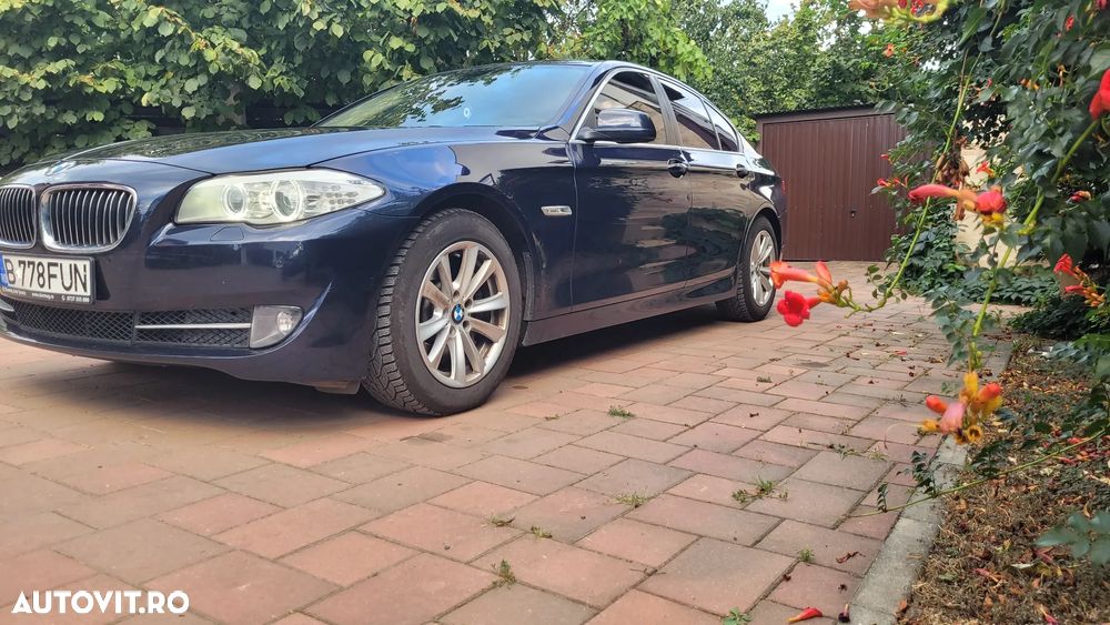 BMW Seria 5 525d xDrive AT - 6