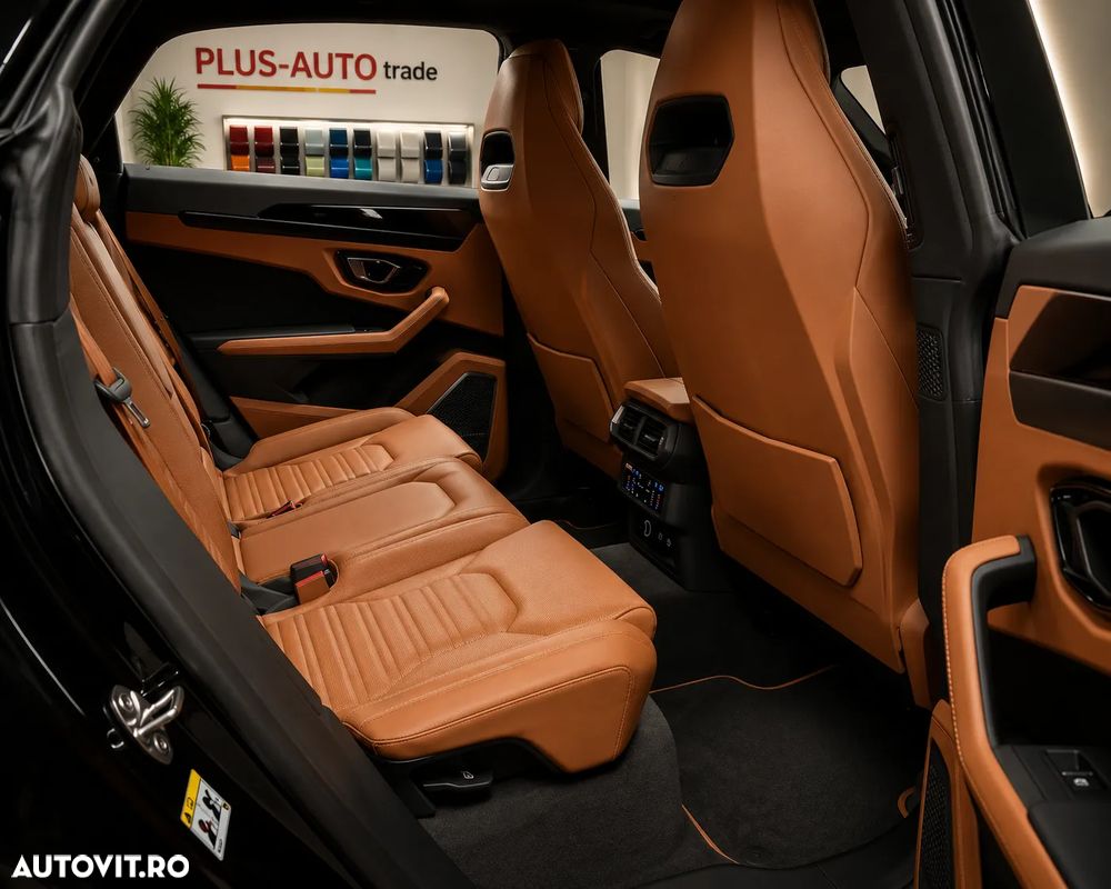 Lamborghini URUS - 14