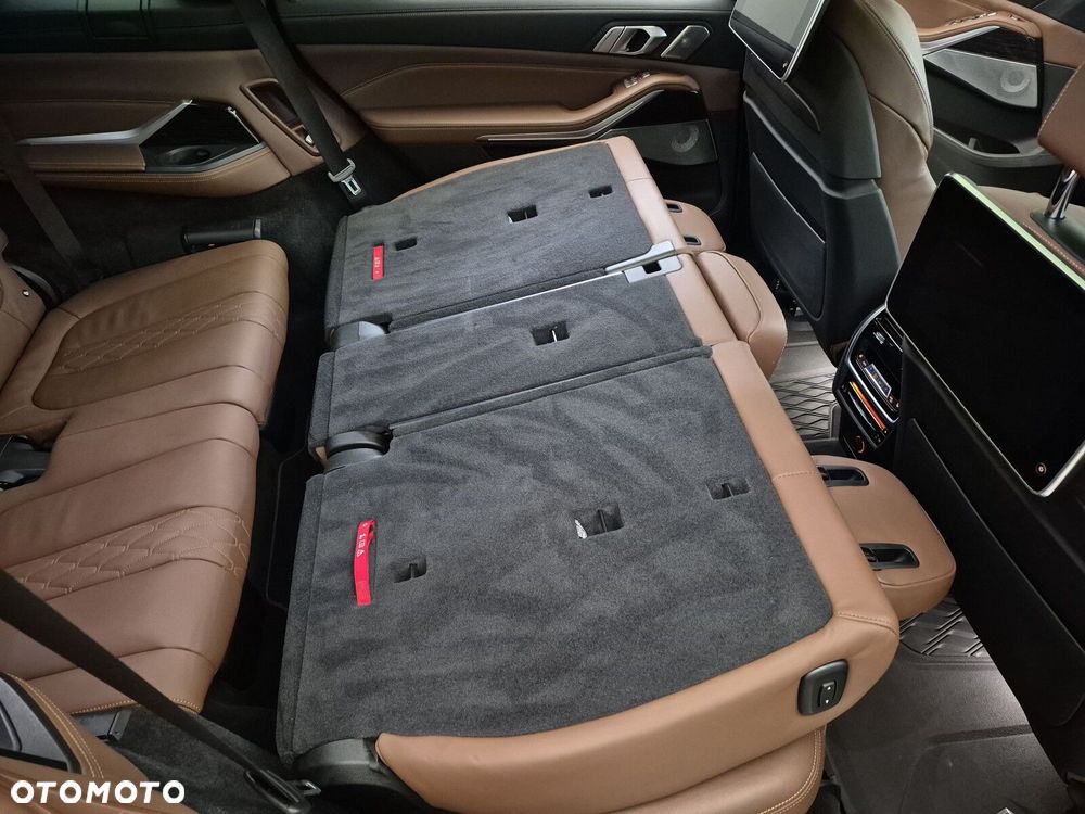 BMW X7 M50d sport - 23