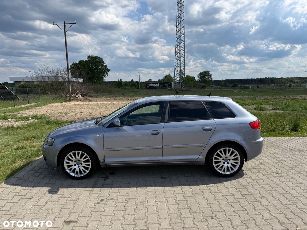 Audi A3 Sportback - 3
