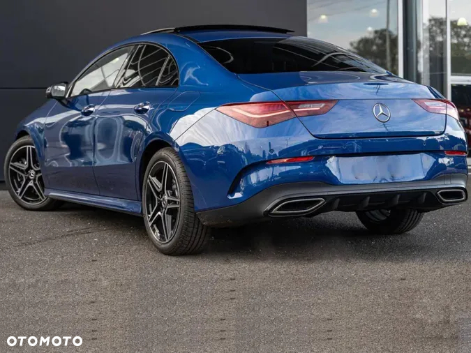 Mercedes-Benz CLA 200 AMG Line 7G-DCT - 2