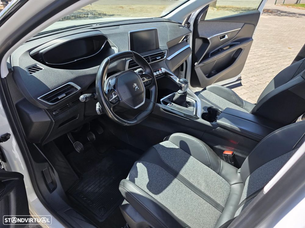 Peugeot 3008 1.2 PureTech Allure Pack - 7