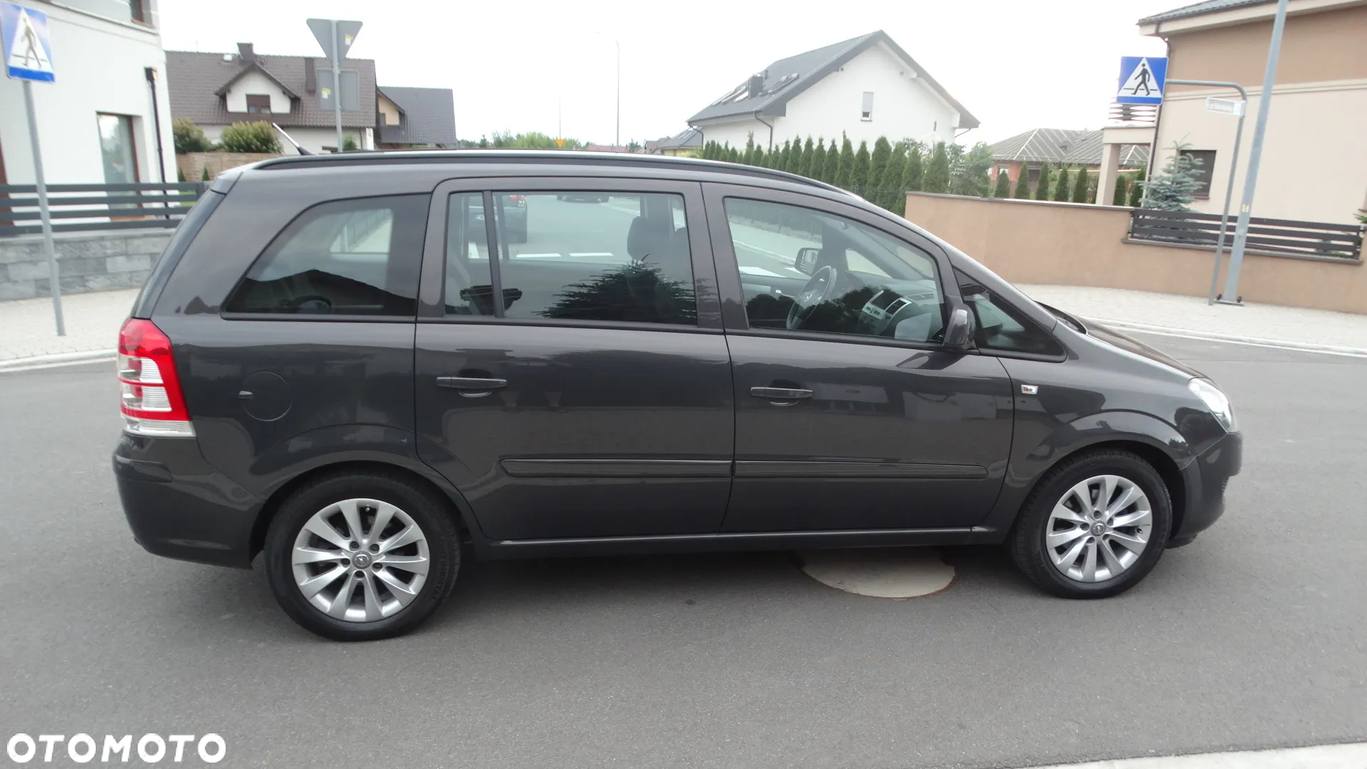 Opel Zafira 1.8 Edition Plus - 4