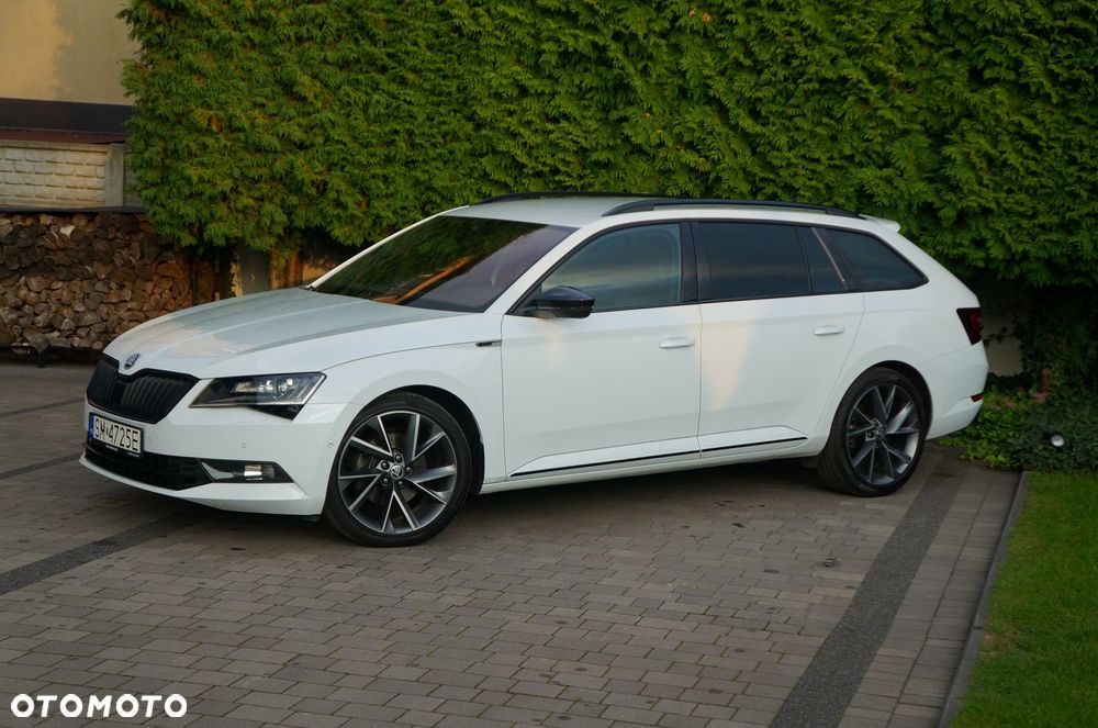 Skoda Superb 2.0 TDI 4x4 DSG SportLine - 11