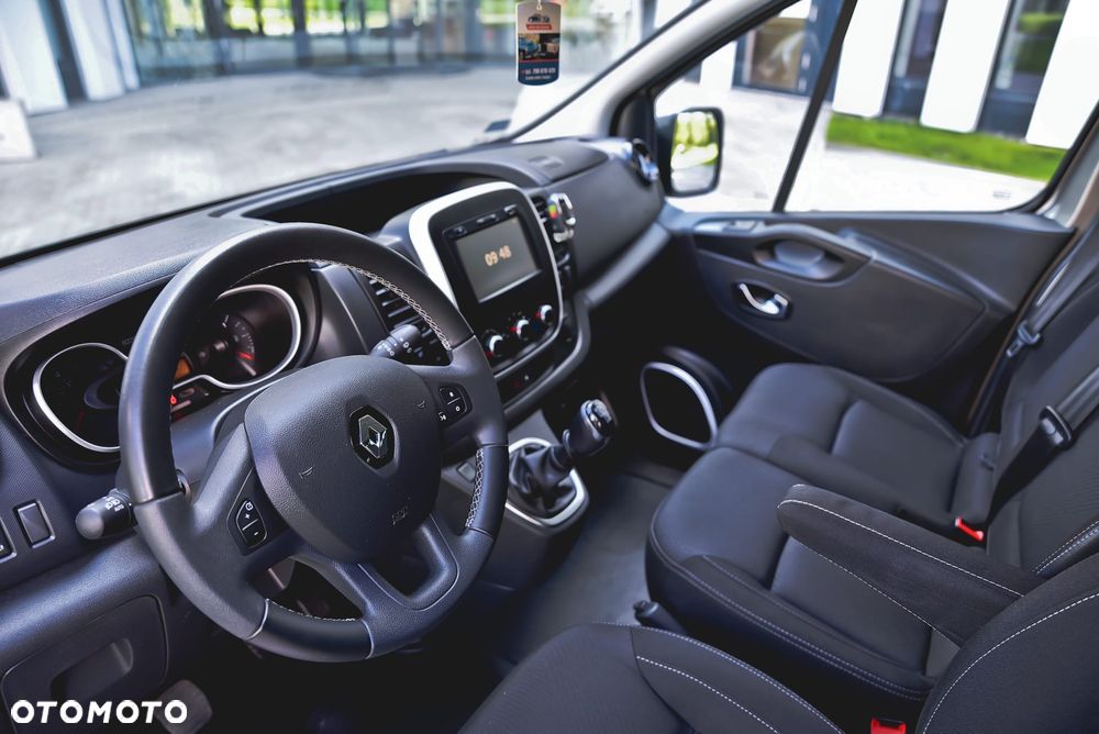 Renault Trafic 2.0 dCi - 6