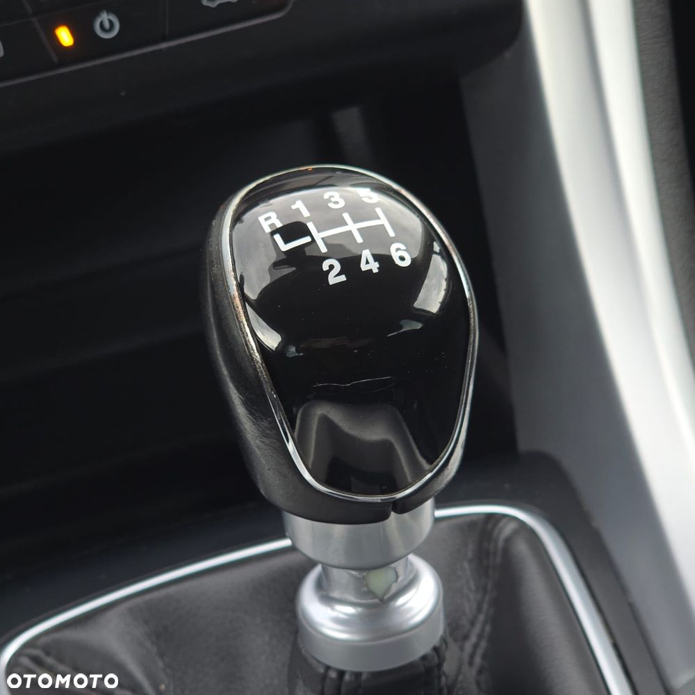 Ford Mondeo 2.0 TDCi Titanium - 33