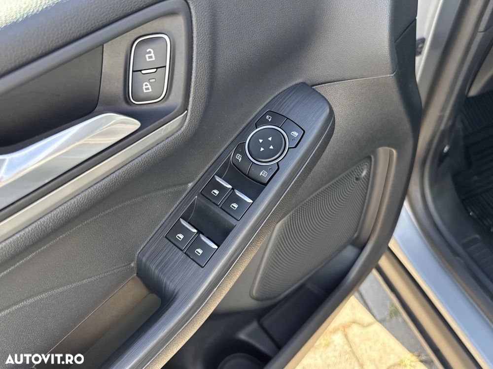 Ford Kuga - 14