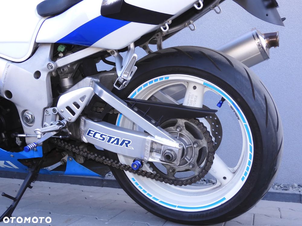 Suzuki GSX-R - 29