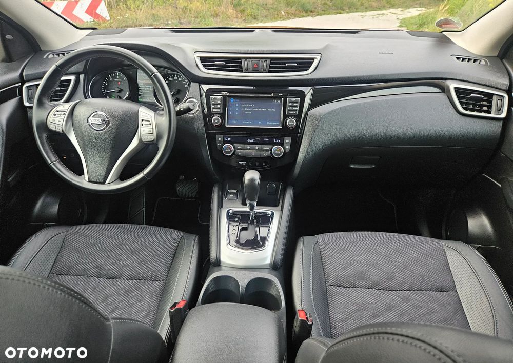 Nissan Qashqai 1.2 DIG-T Xtronic TEKNA - 6