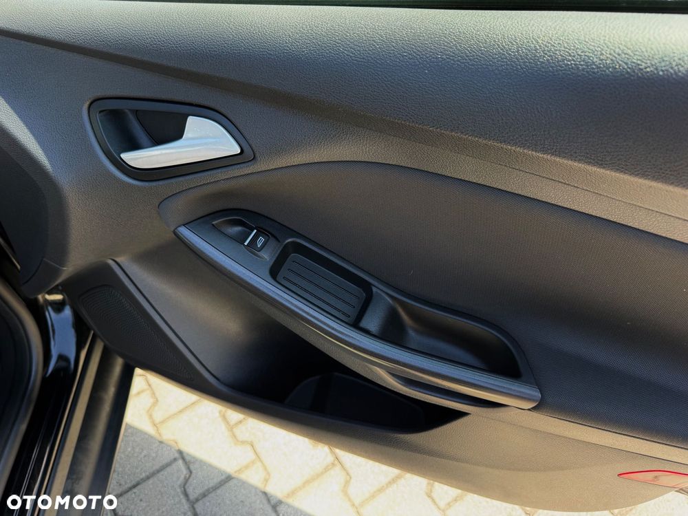 Ford Focus - 18