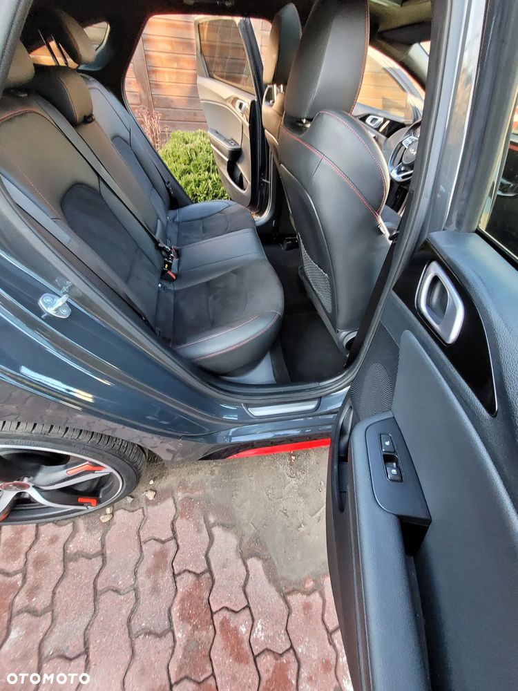 Kia ProCeed 1.6 T-GDI DCT7 OPF GT - 29