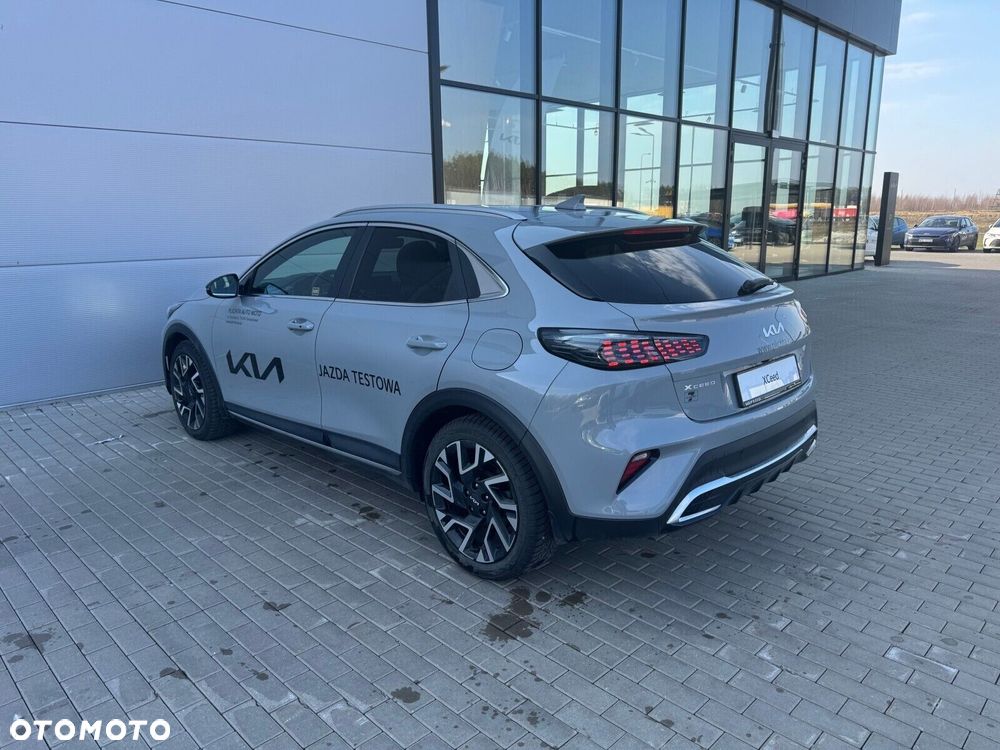 Kia XCeed - 16