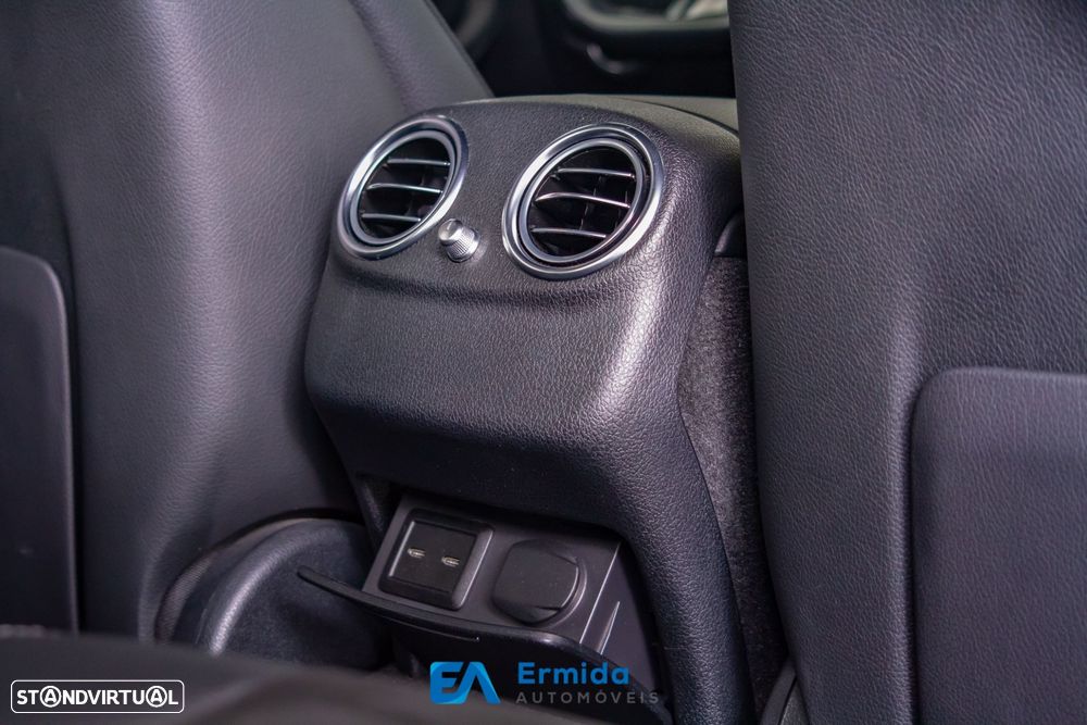 Mercedes-Benz E 300 - 46