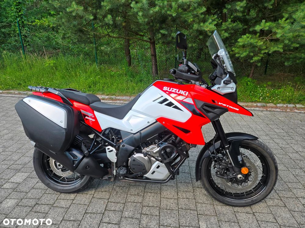 Suzuki V-STROM - 1