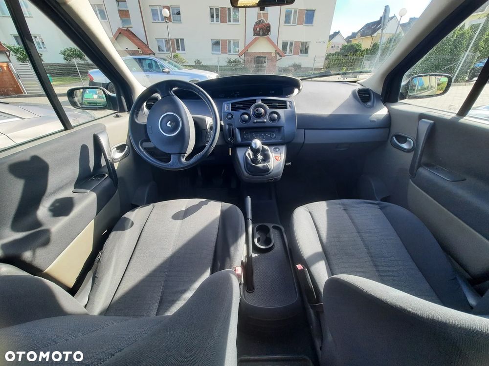 Renault Scenic 1.5 dCi Alize - 8