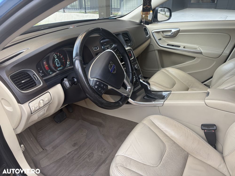 Volvo S60 T6 AWD Summum - 28