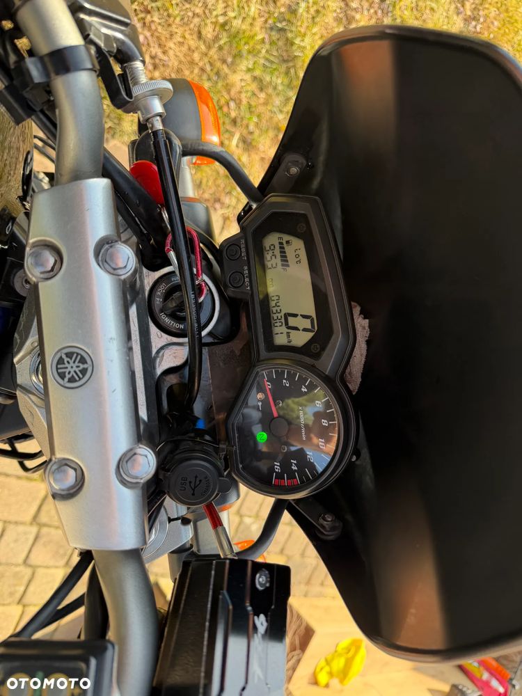 Yamaha FZ6 - 12