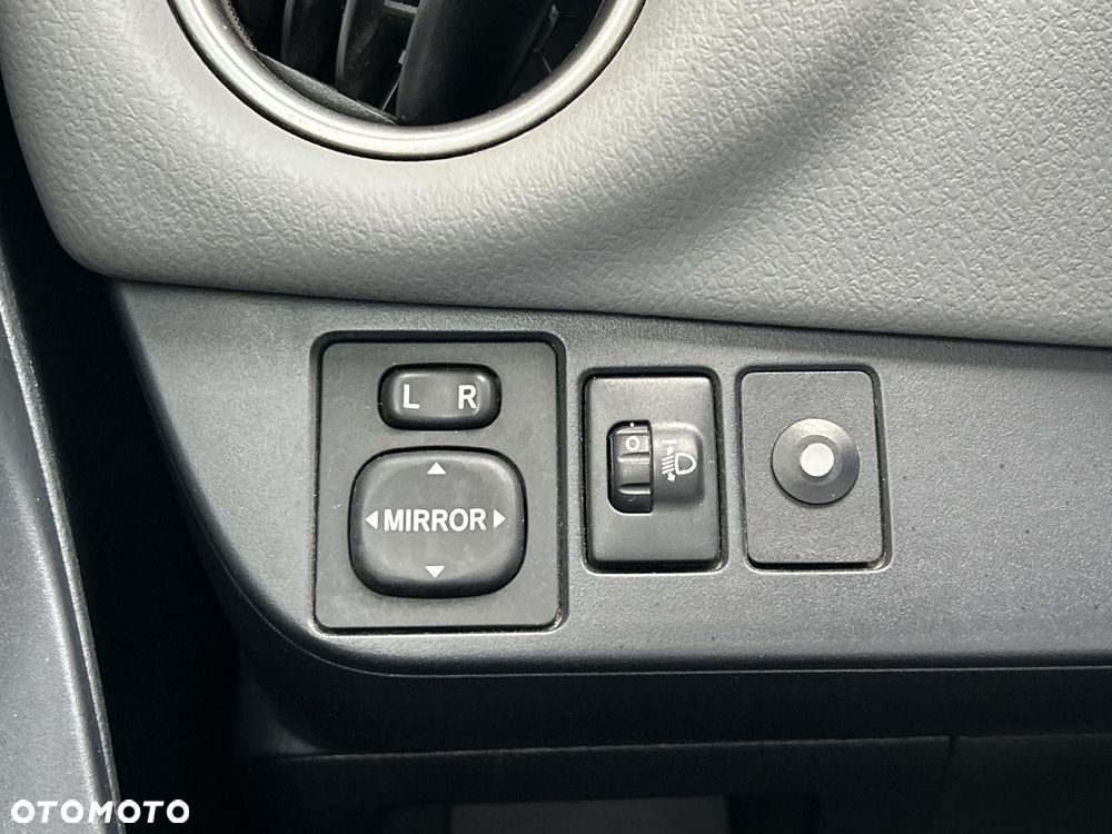 Toyota Yaris 1.33 Active - 16