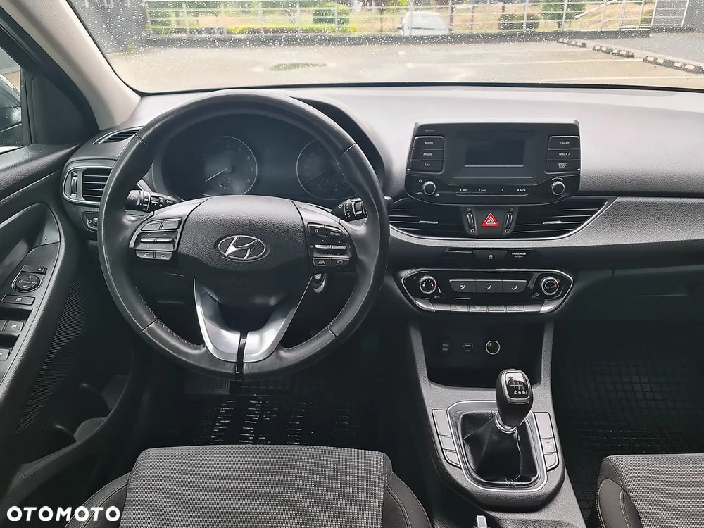 Hyundai i30 1.5 DPI Modern - 11