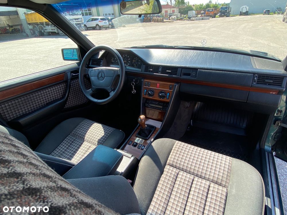Mercedes-Benz W124 (1984-1993) - 6