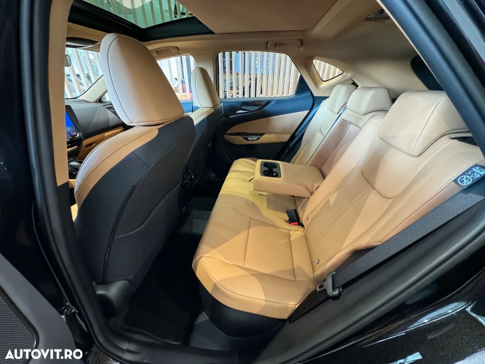 Lexus Seria NX 450h+ AWD CVT PHEV Executive - 27