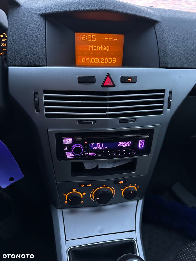 Opel Astra - 11