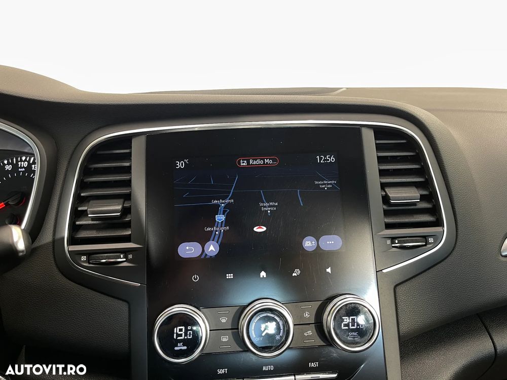 Renault Megane TCe EDC Zen - 15