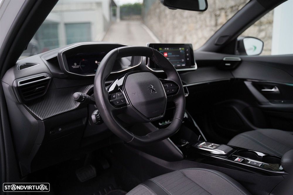 Peugeot e-2008 50 kWh Allure Pack - 33