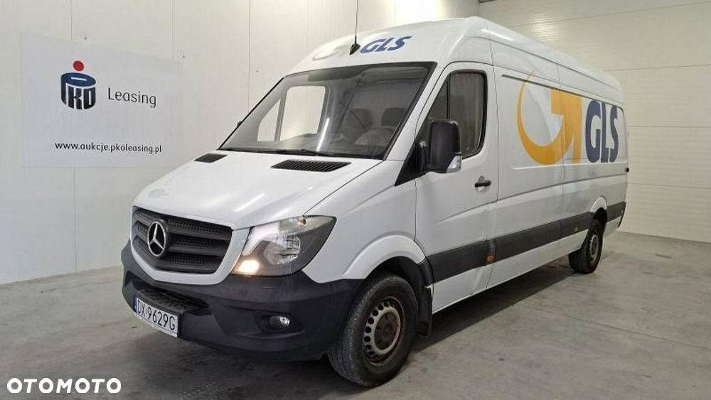 Mercedes-Benz Sprinter - 1