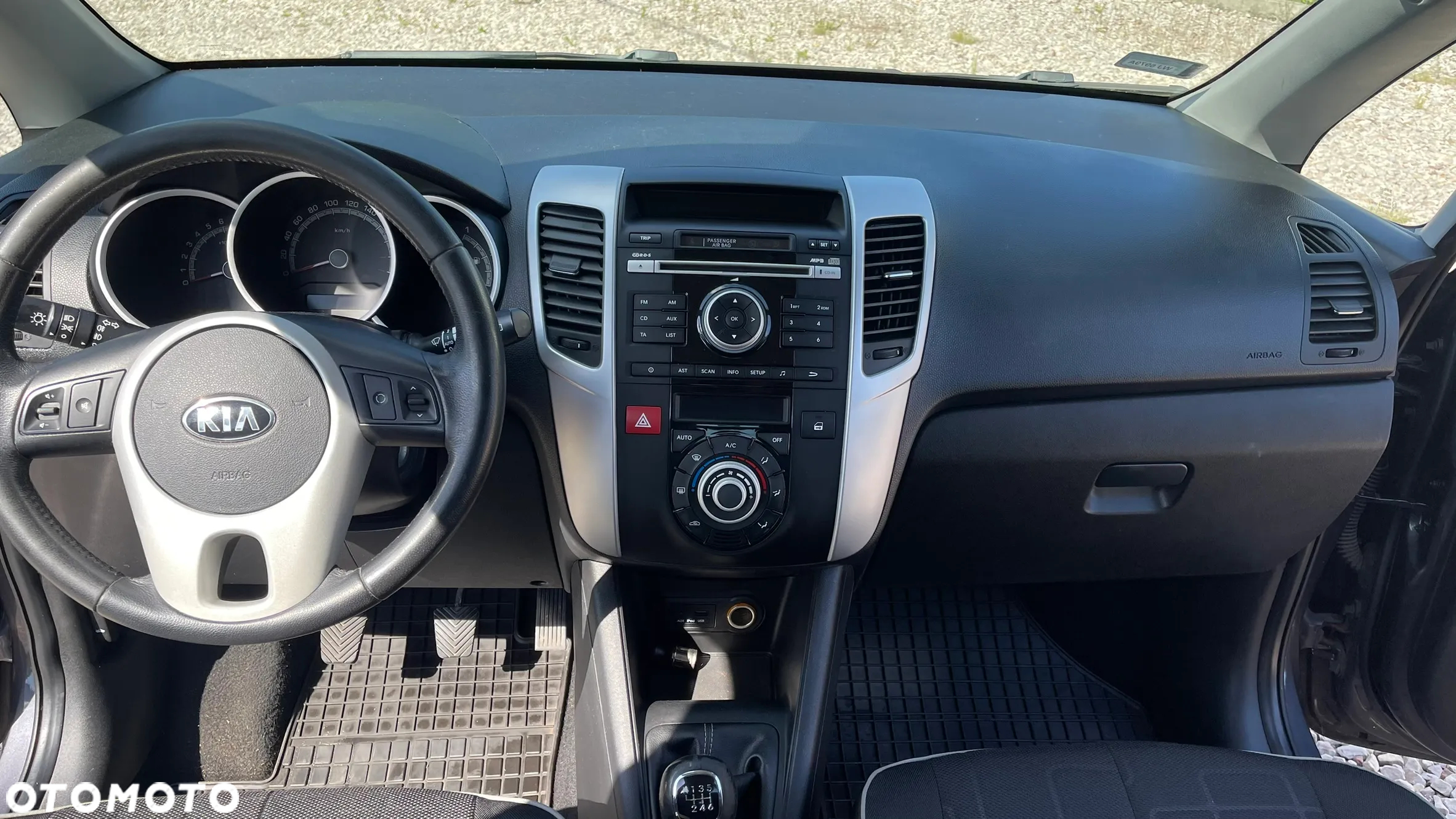 Kia Venga - 21