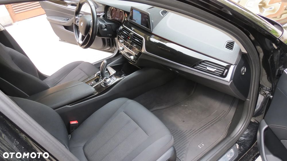 BMW Seria 5 - 18