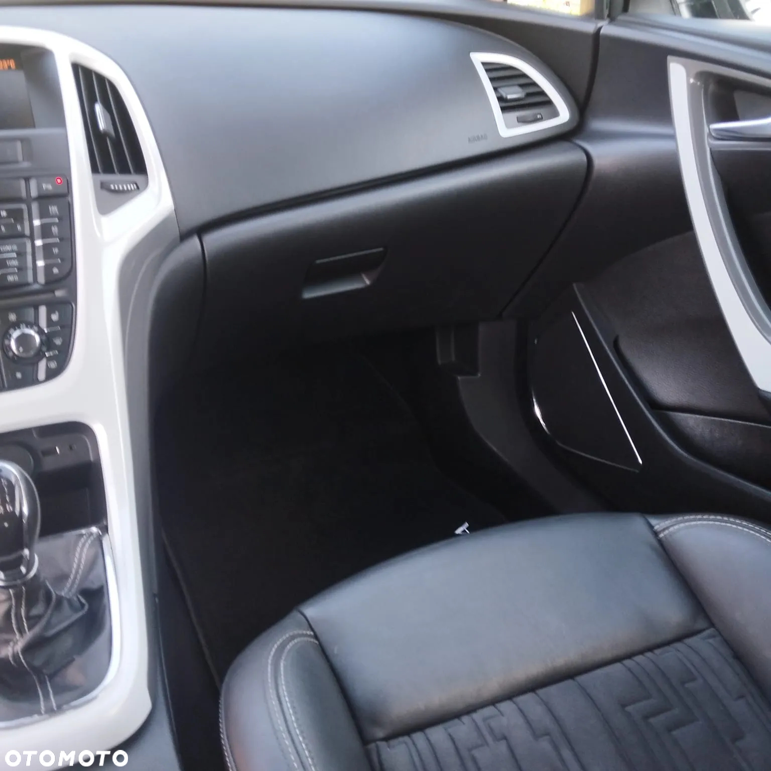 Opel Astra GTC 1.4 Turbo - 17