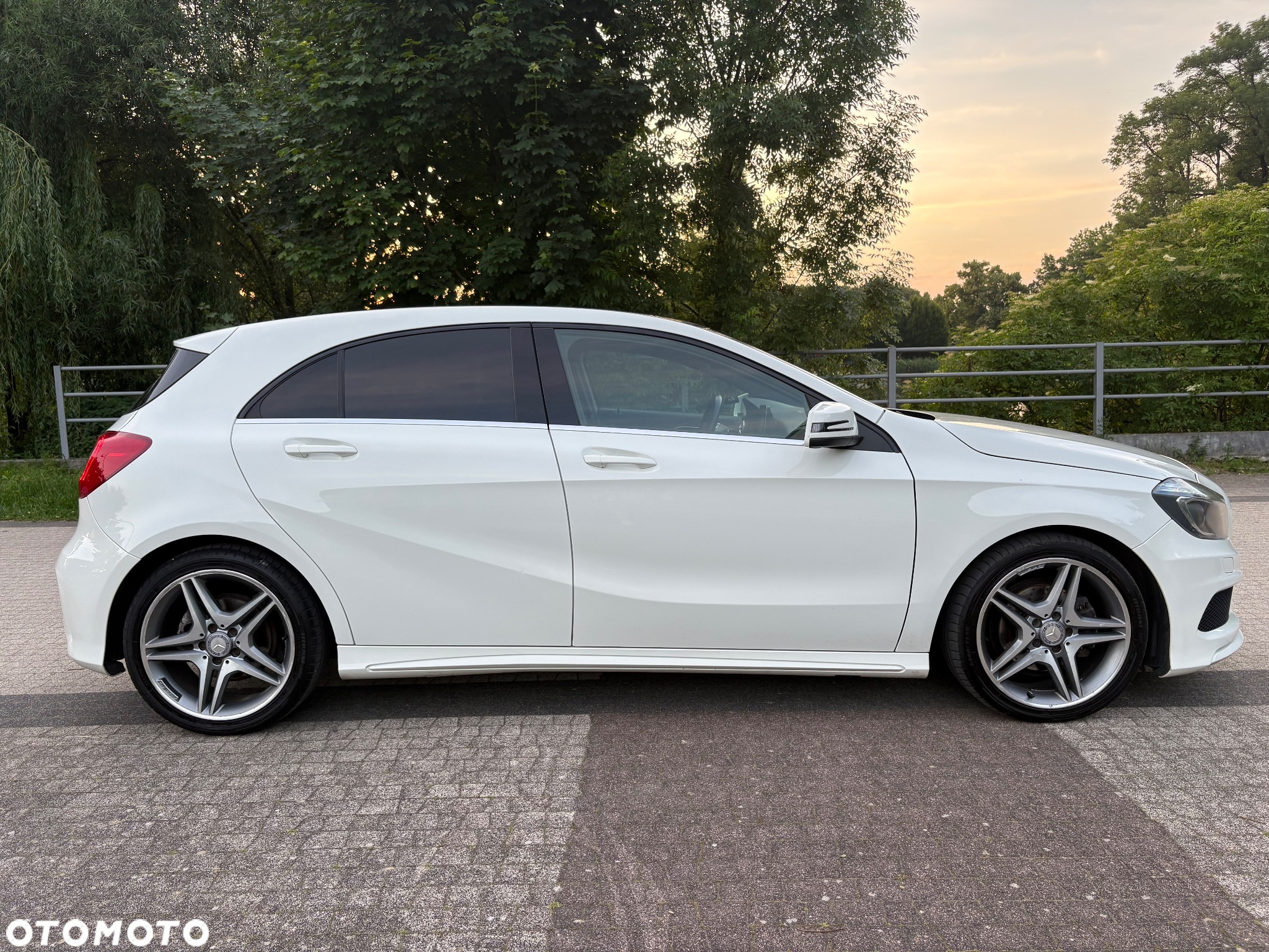 Mercedes-Benz Klasa A 180 CDI (BlueEFFICIENCY) 7G-DCT AMG Sport - 16