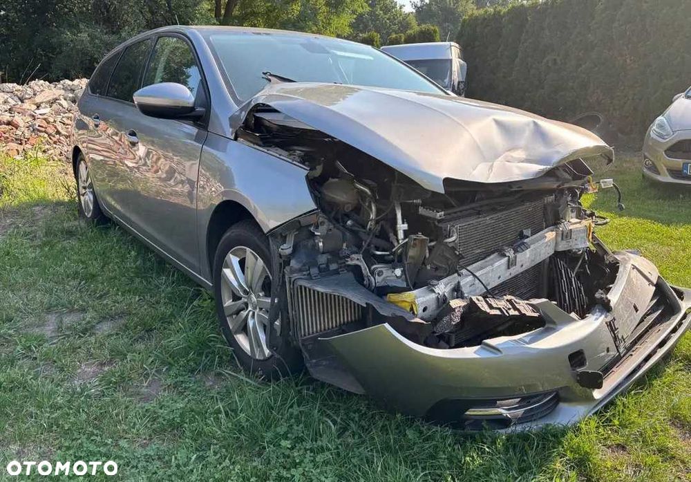 Peugeot 308 - 5