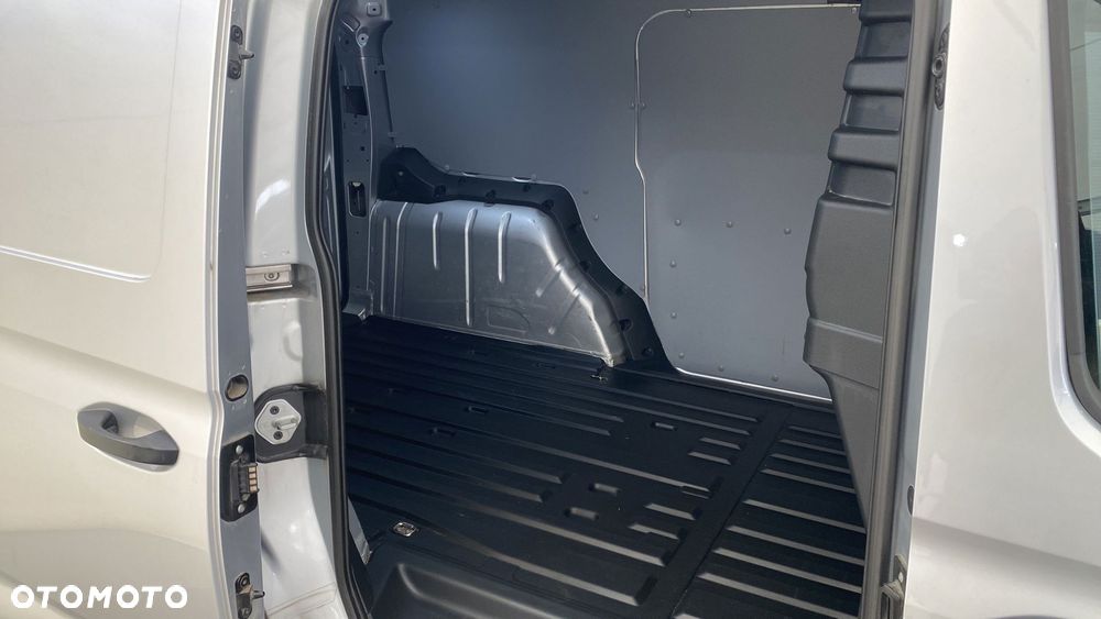 Volkswagen Caddy - 12