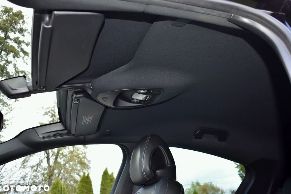 Citroën DS4 e-HDi 110 EGS6 SoChic - 27