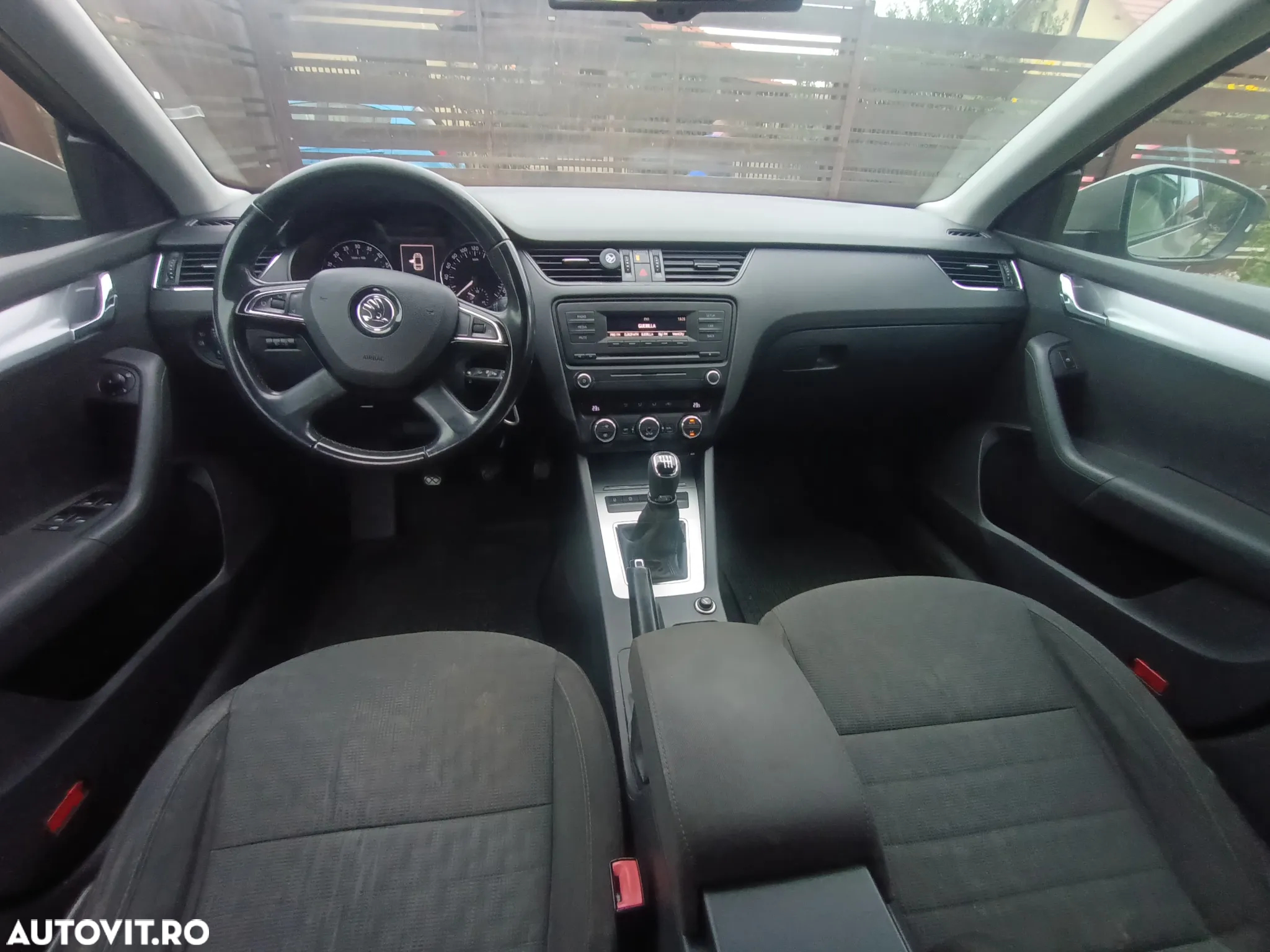Skoda Octavia 2.0 TDI ELEGANCE - 8