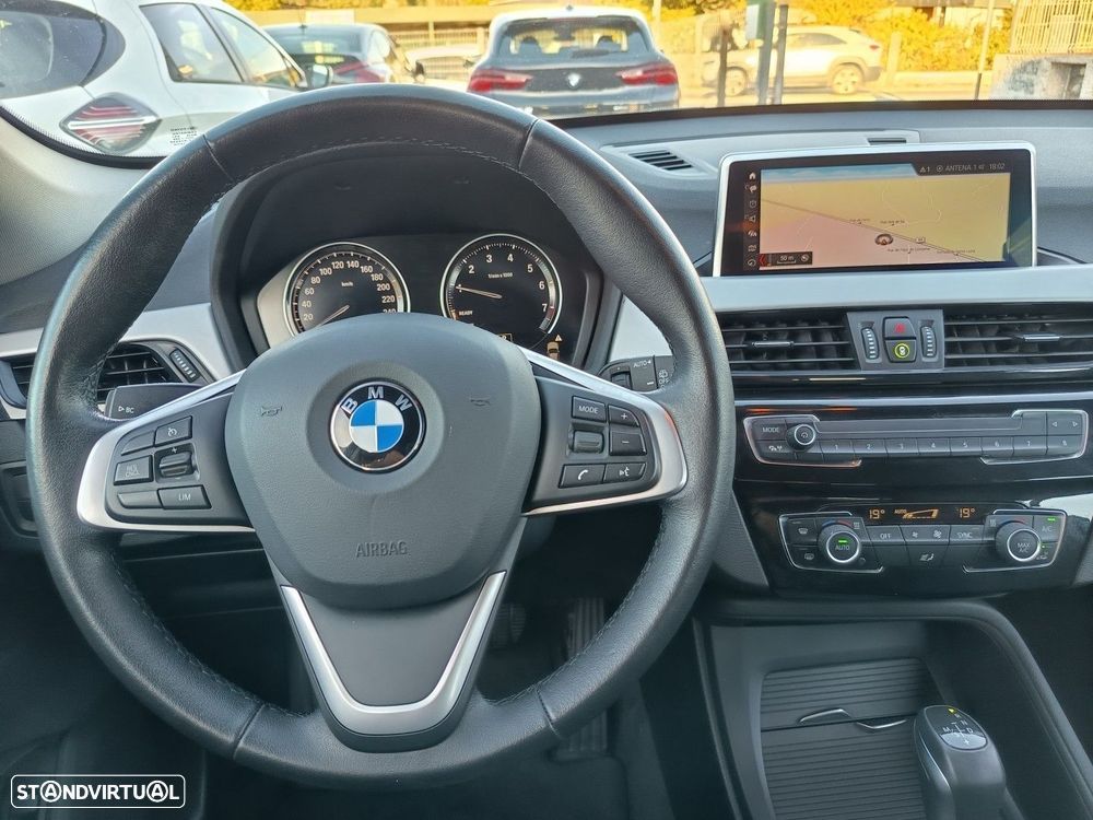 BMW X1 25 e xDrive Corporate Edition - 15