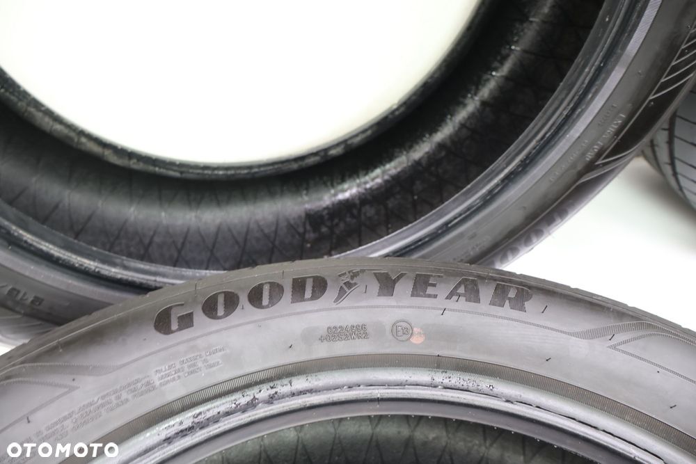 OPONY GOODYEAR EFFICIENT GRIP PERFORMANCE 2 215/55/18 - 8
