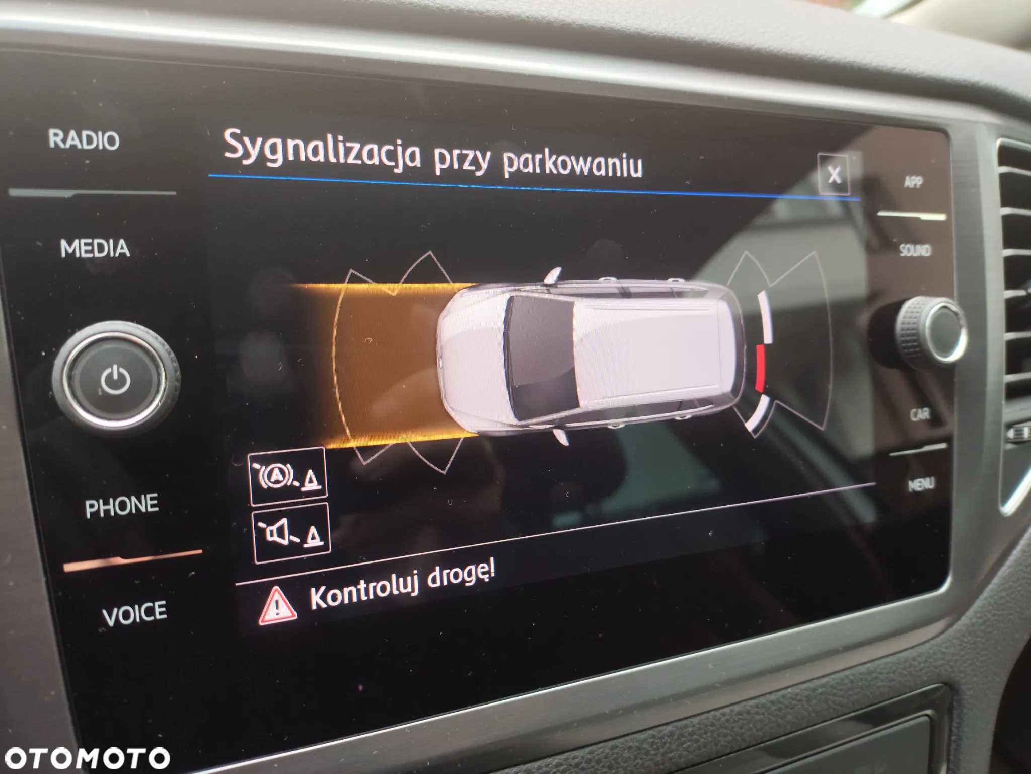 Volkswagen Golf Sportsvan VII SV 1.5 TSI ACT Comfortline - 19