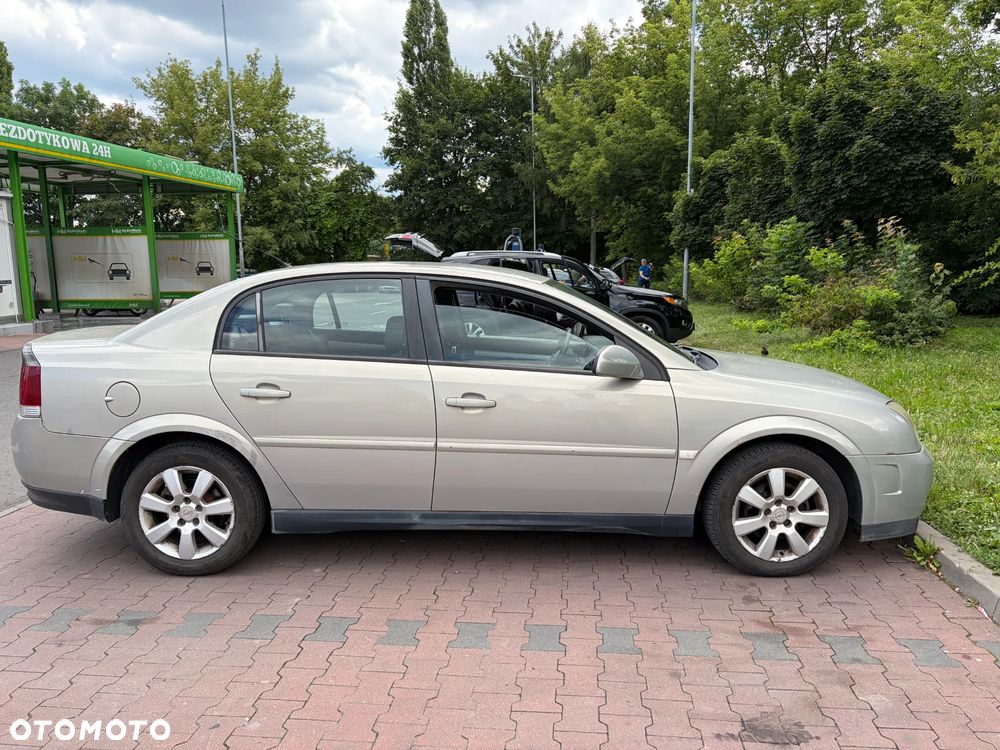 Opel Vectra 1.9 CDTI - 2
