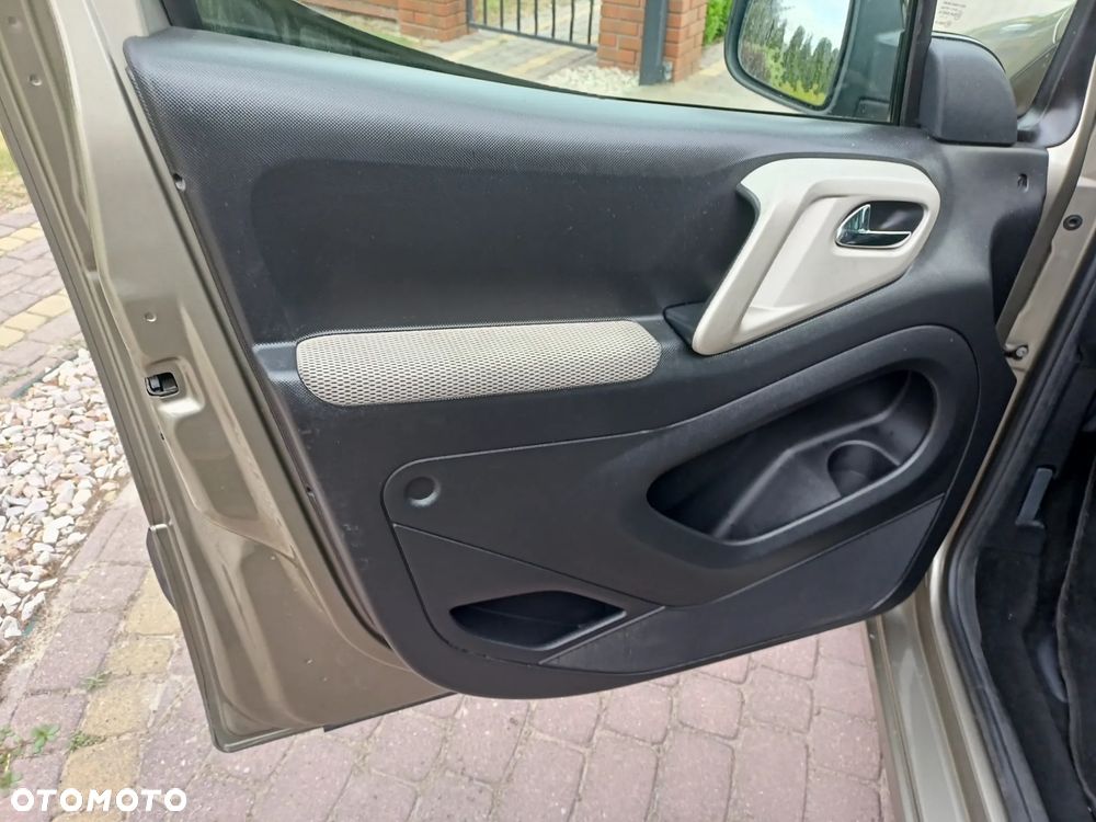 Citroën Berlingo Multispace HDi 115 FAP Exclusive - 14